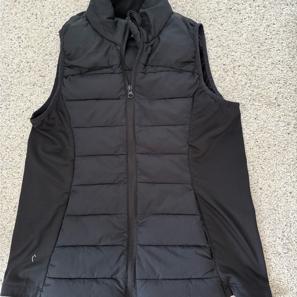 Women's Sleek Black Quilted Vest - Picture 1 of 12